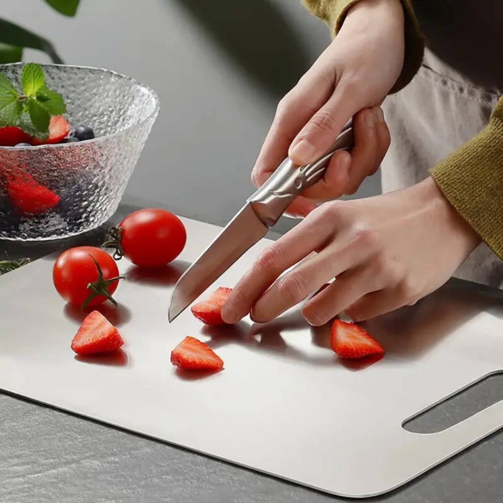 RVS Cutting Board – Antibacterial, Durable Design for Kitchen or Dining Room