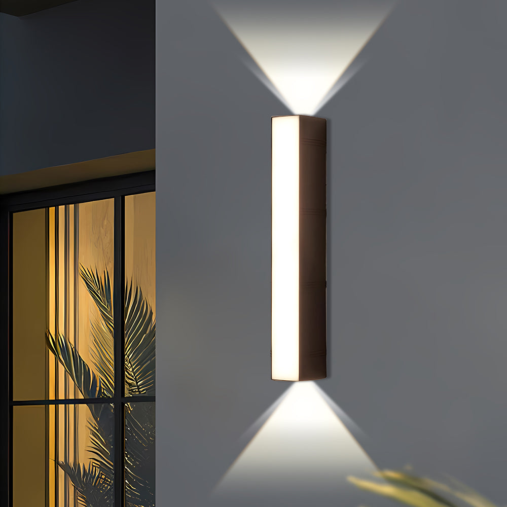 LED-væglampe – Moderne, vejrbestandigt design til have eller terrasse med kraftig belysning på op til 3000 lumen