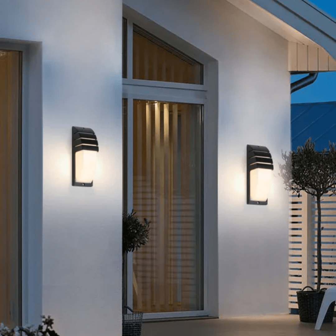 LED Outdoor Lamp – Matte Black, Modern Design for Terrace and Entrance