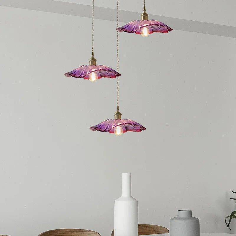 Hanglamp – Glazen bloemvorm in paars en amberkleurig voor aan de eettafel of in de woonkamer