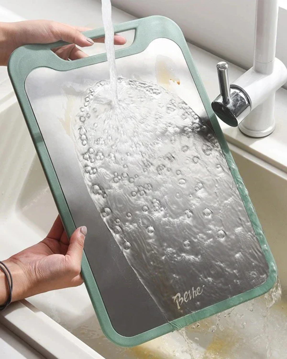 RVS Cutting Board – Double Sided, Silver, Modern Design for Efficient Kitchen Preparations