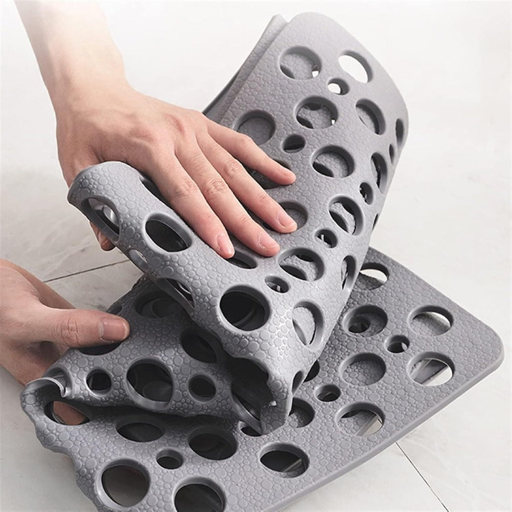 Anti-slip Brush Mat – PVC, White with Suction Cups for Safety and Hygiene in the Bathroom