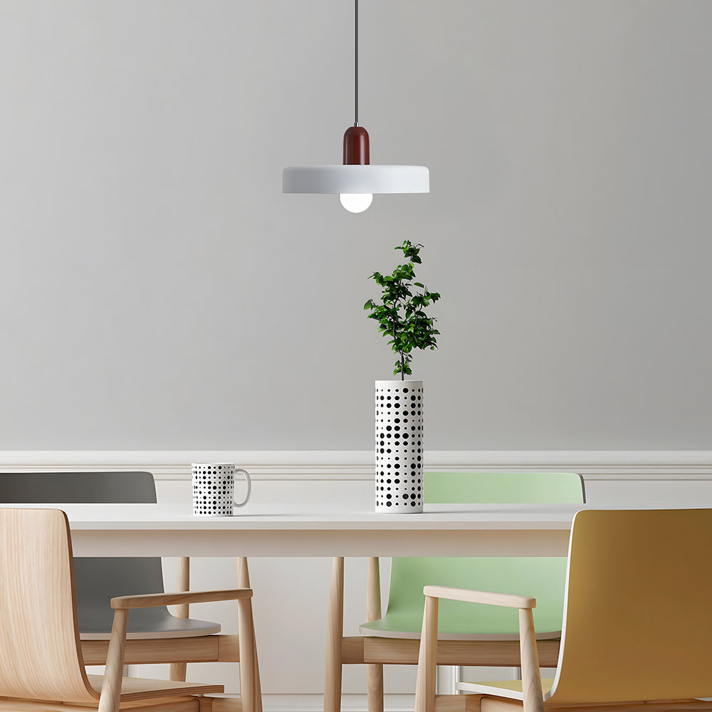 Pendellampe - Moderne designlampe i farverigt jern til spisebordet, køkkenet eller stuen.