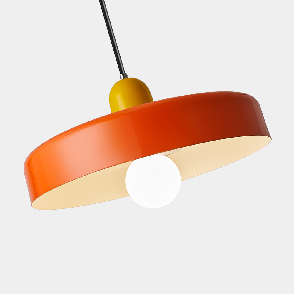 Pendellampe - Moderne designlampe i farverigt jern til spisebordet, køkkenet eller stuen.