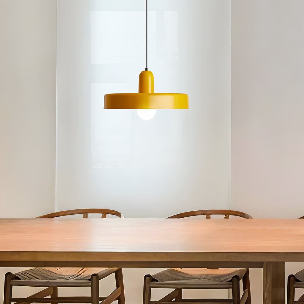 Pendellampe - Moderne designlampe i farverigt jern til spisebordet, køkkenet eller stuen.