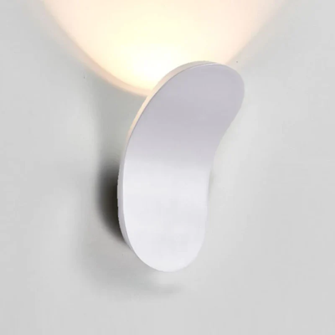 Scandinavian Wall Lamp – Black Metal, Minimalist Design for Bedroom, Kitchen or Living Room