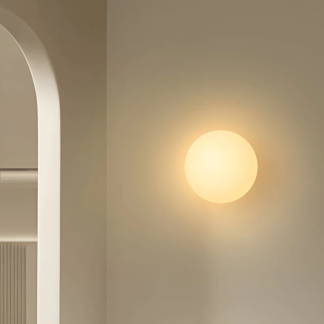 Glazen wandlamp – Wit, minimalistisch ontwerp voor de slaapkamer of woonkamer