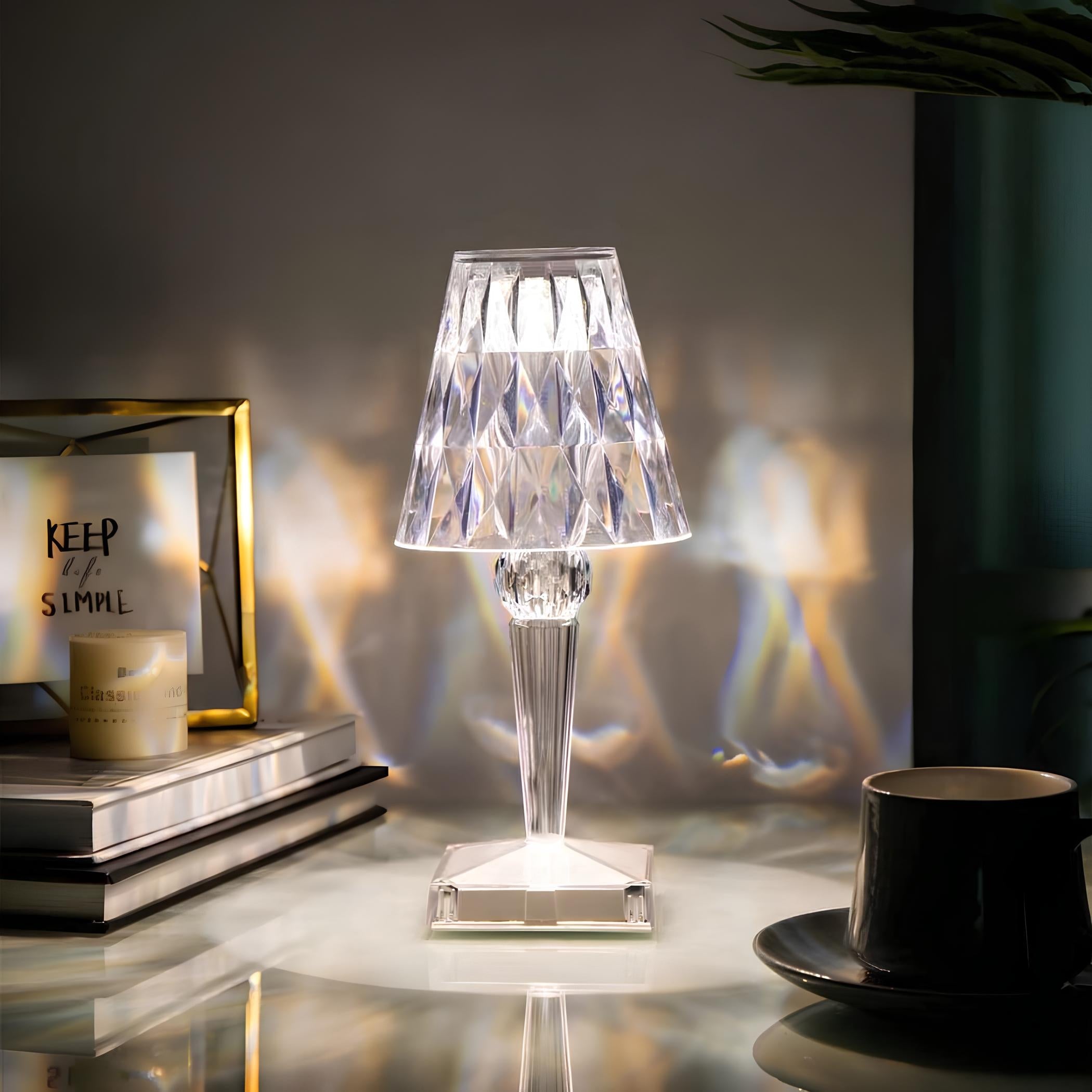 Kristallen Bordlampe – Glinsende Akryl, Elegant Design til Stue eller Soveværelse
