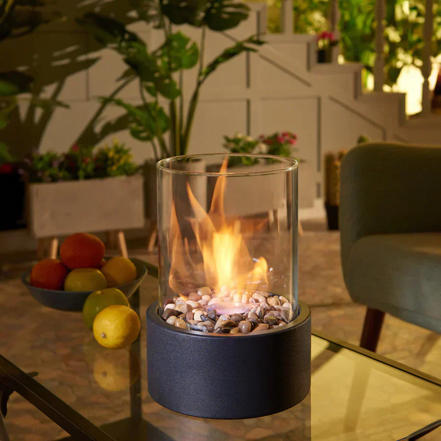 Bordpeis – Røgfrit glas og rustfrit stål, moderne design til indendørs og udendørs brug