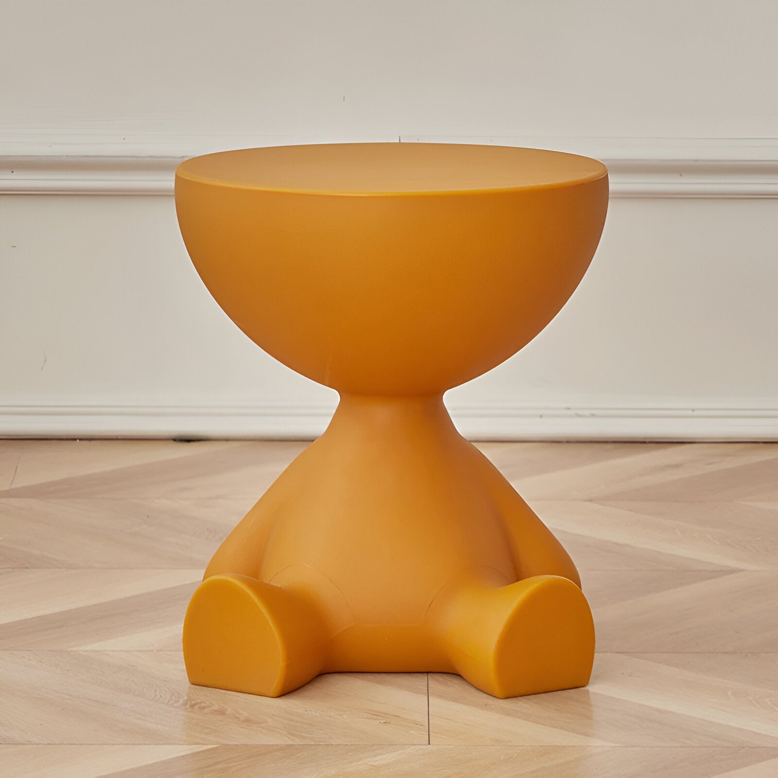 Round low table – black plastic, timeless design for living room or sitting room