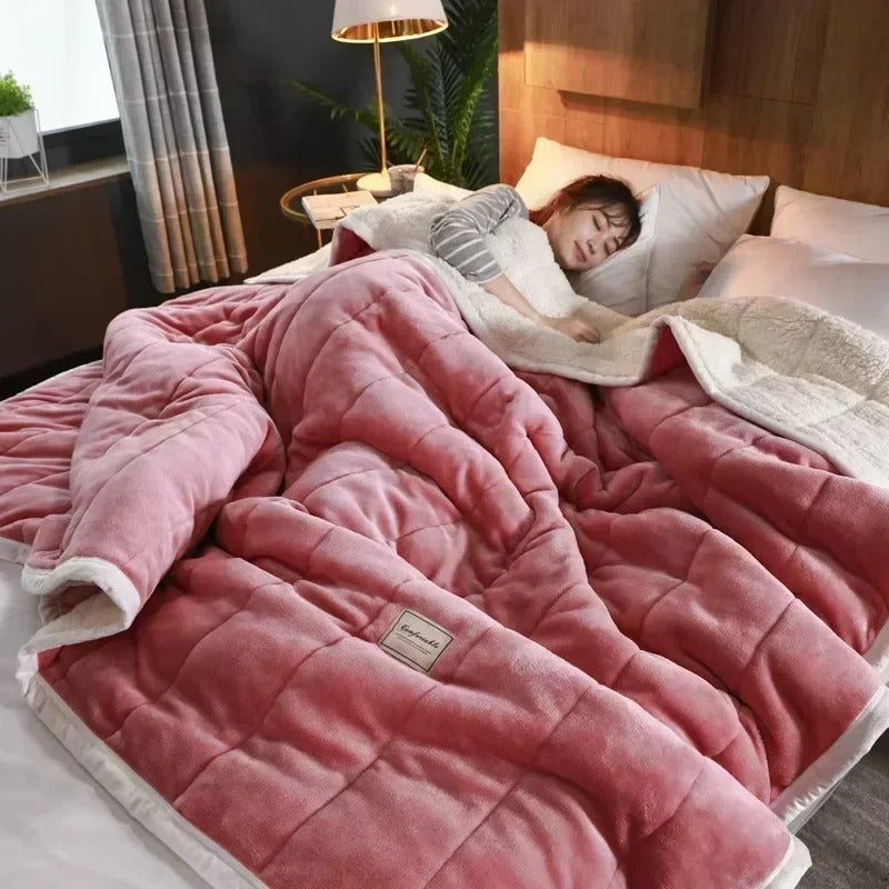 Coral Fleece Plaid – Soft Flannel, Warm Home Blanket for Autumn and Winter