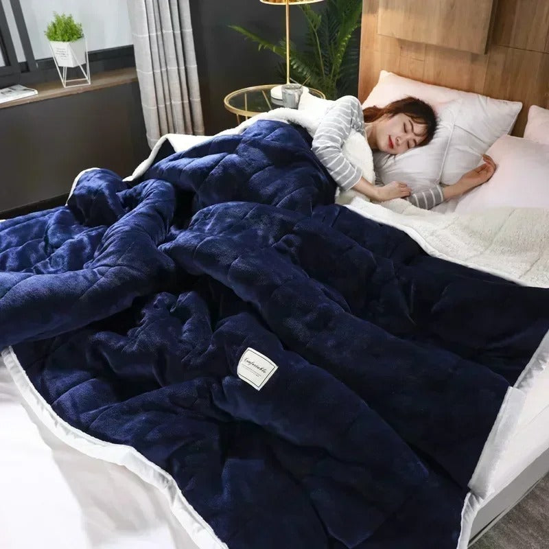 Coral Fleece Plaid – Soft Flannel, Warm Home Blanket for Autumn and Winter
