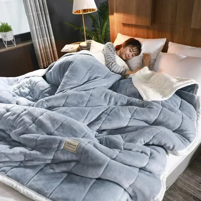 Coral Fleece Plaid – Soft Flannel, Warm Home Blanket for Autumn and Winter