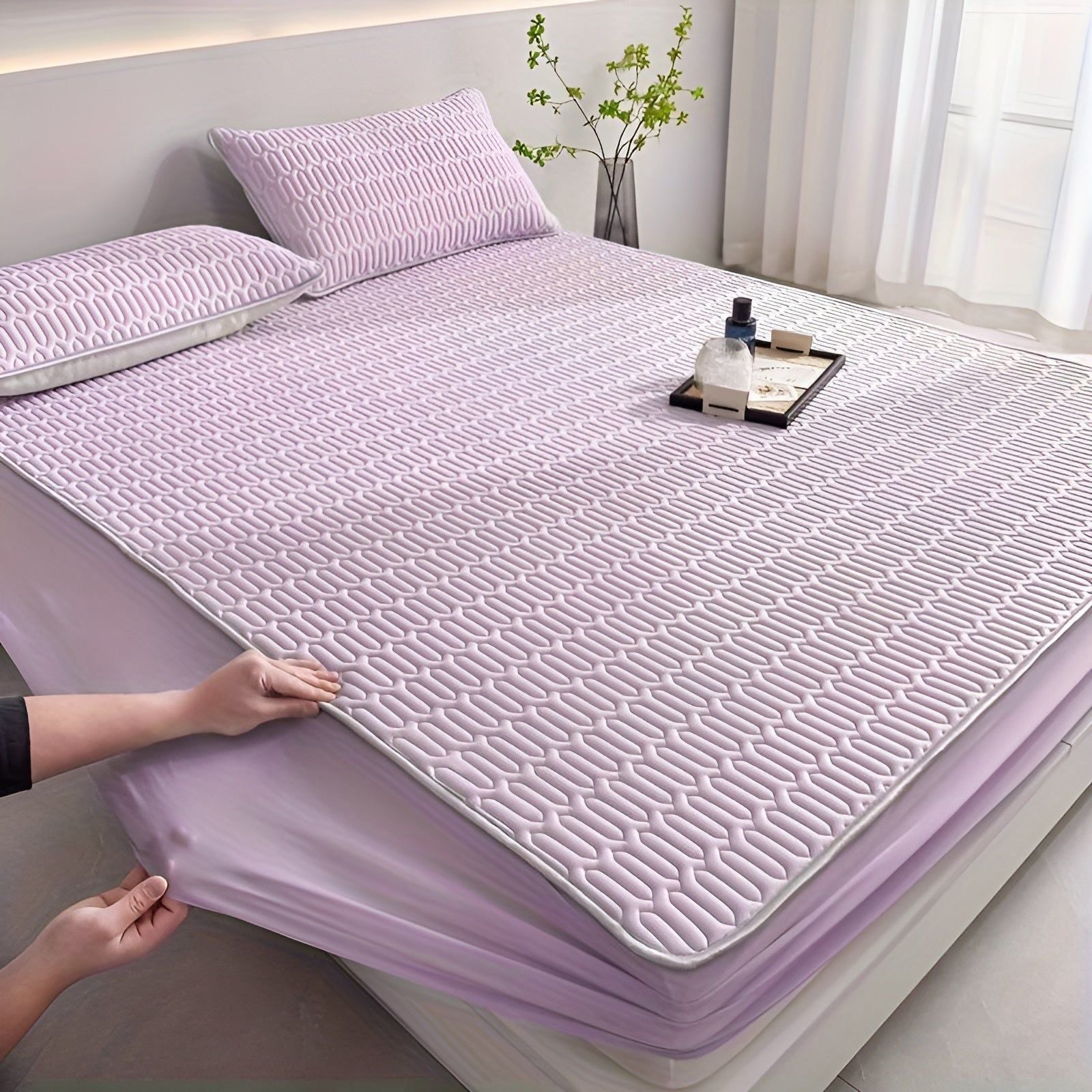 Cooling Latex Mattress Set – White, Breathable Unit for Refreshing Sleep in Summer