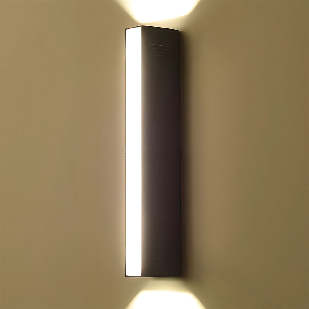 LED-væglampe – Moderne, vejrbestandigt design til have eller terrasse med kraftig belysning på op til 3000 lumen