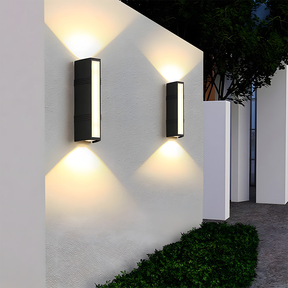 LED-væglampe – Moderne, vejrbestandigt design til have eller terrasse med kraftig belysning på op til 3000 lumen