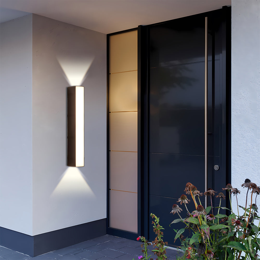 LED-væglampe – Moderne, vejrbestandigt design til have eller terrasse med kraftig belysning på op til 3000 lumen