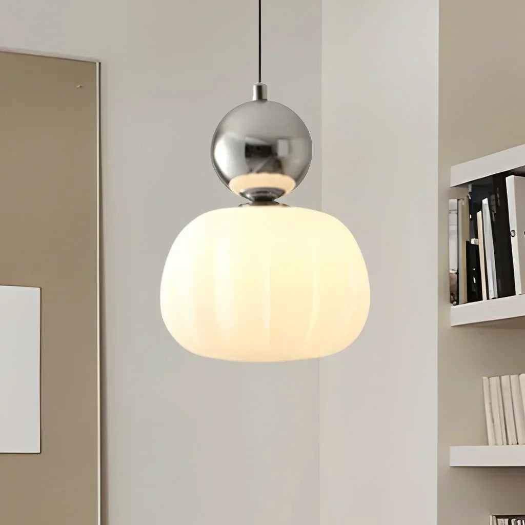Lampa wisząca w stylu art déco – metal w kolorze kremowym, wzornictwo Bauhausu do dekoracji salonu lub jadalni
