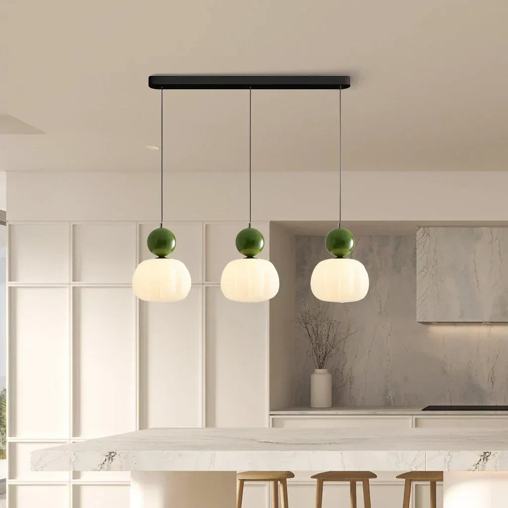 Lampa wisząca w stylu art déco – metal w kolorze kremowym, wzornictwo Bauhausu do dekoracji salonu lub jadalni