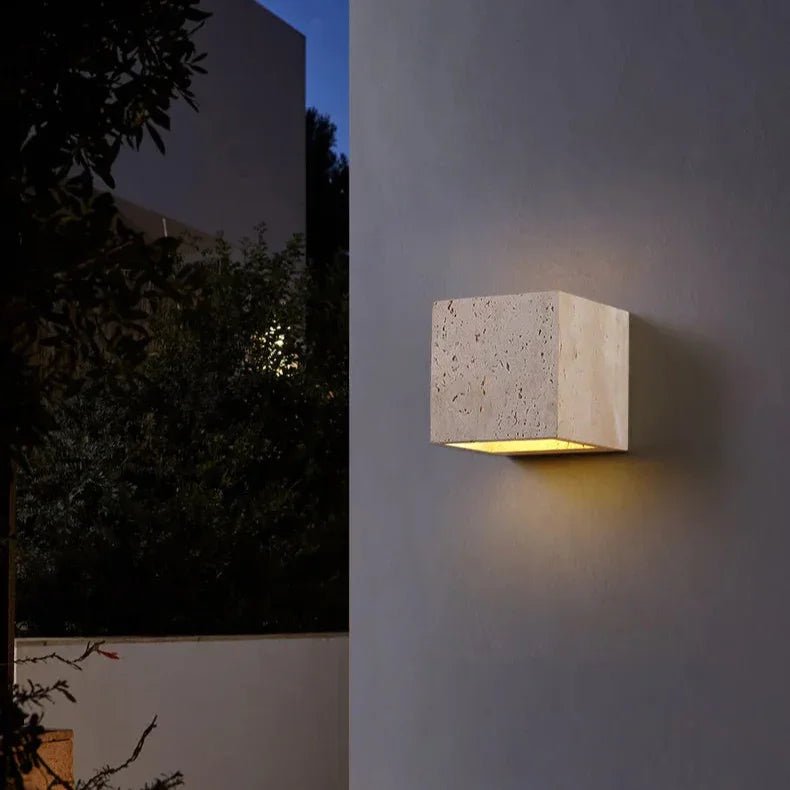Buitenwandlamp – Geel travertijn, modern design voor terras, balkon of hal
