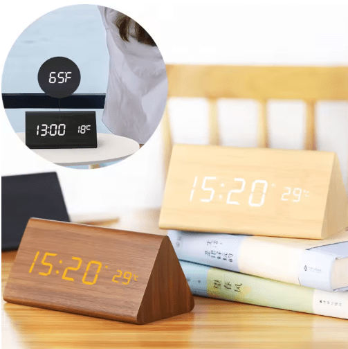 Træur – Minimalistisk design med LED-display og foldefunktion til skrivebord eller natbord
