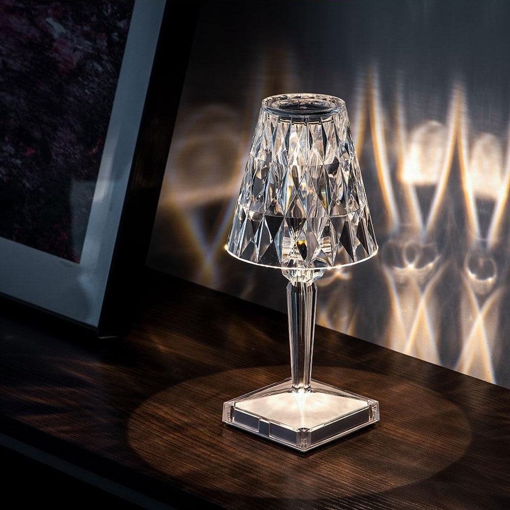 Kristallen Bordlampe – Glinsende Akryl, Elegant Design til Stue eller Soveværelse