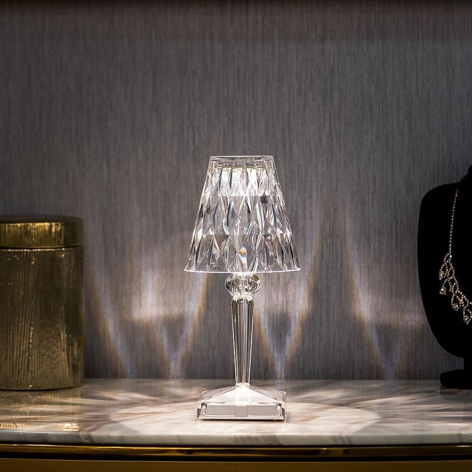 Kristallen Bordlampe – Glinsende Akryl, Elegant Design til Stue eller Soveværelse